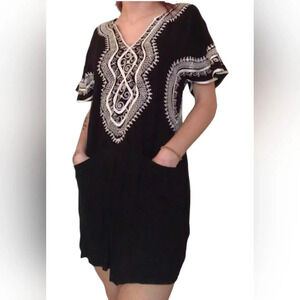 Forever 21 Black and White Embroidered Boho Soft Minidress with Pockets, L